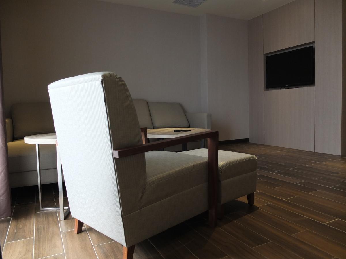 Verygood Business Hotel Huatan Exterior foto